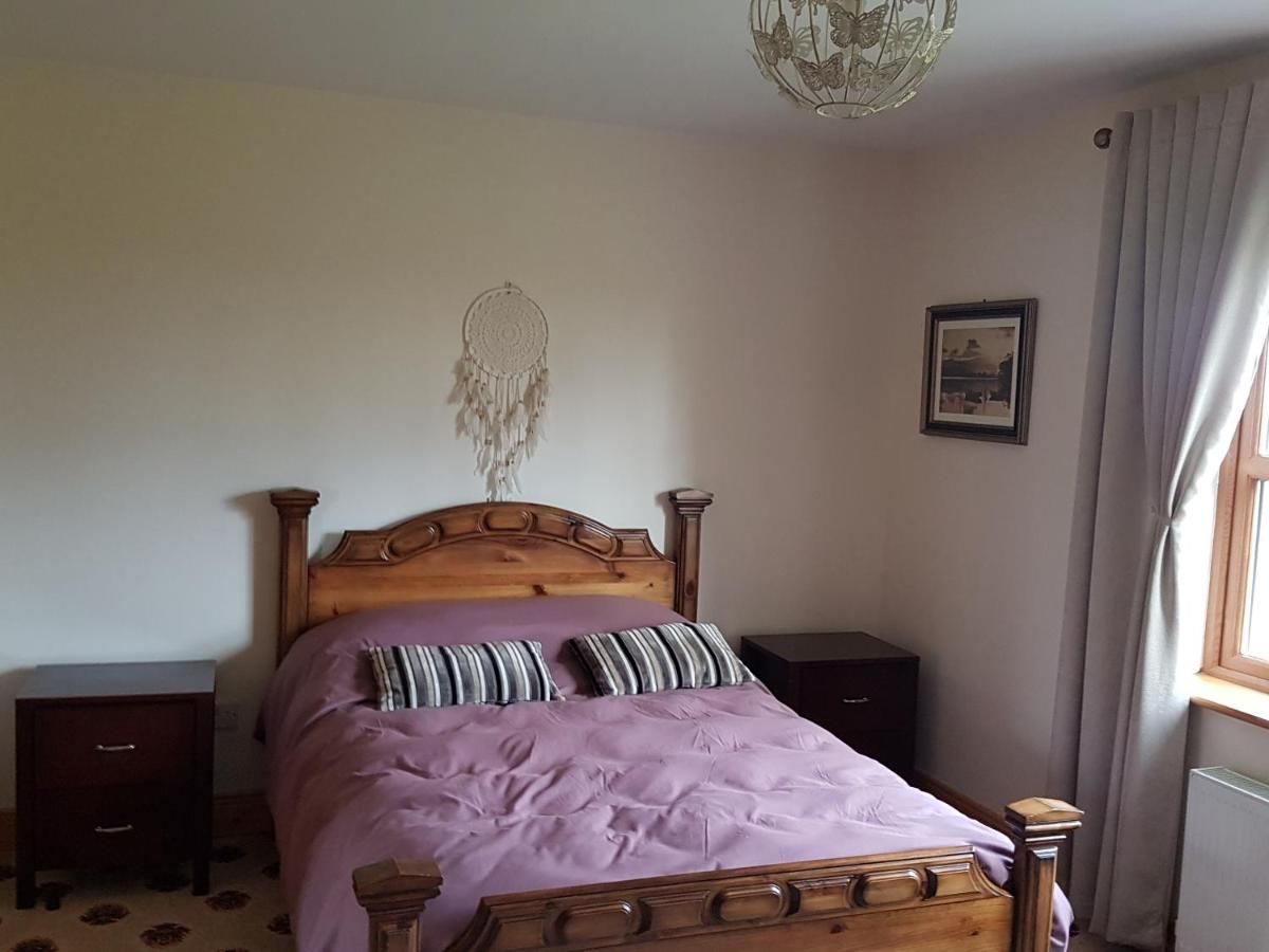 Отели типа «постель и завтрак» The Farmhouse Accomodation Клэрморрис