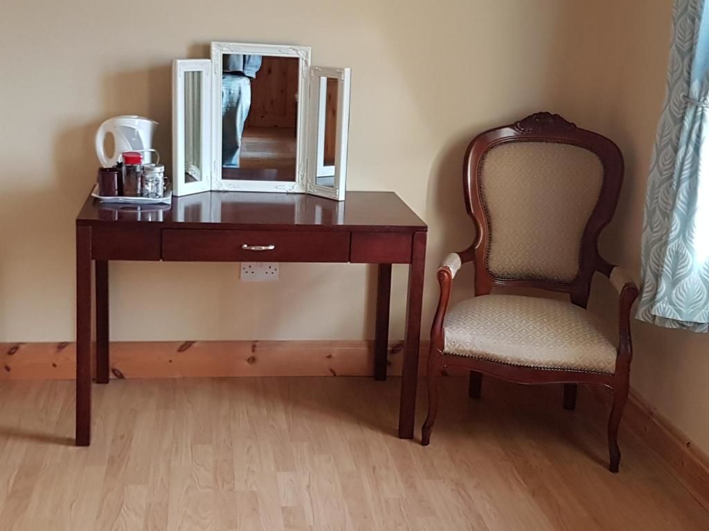 Отели типа «постель и завтрак» The Farmhouse Accomodation Клэрморрис